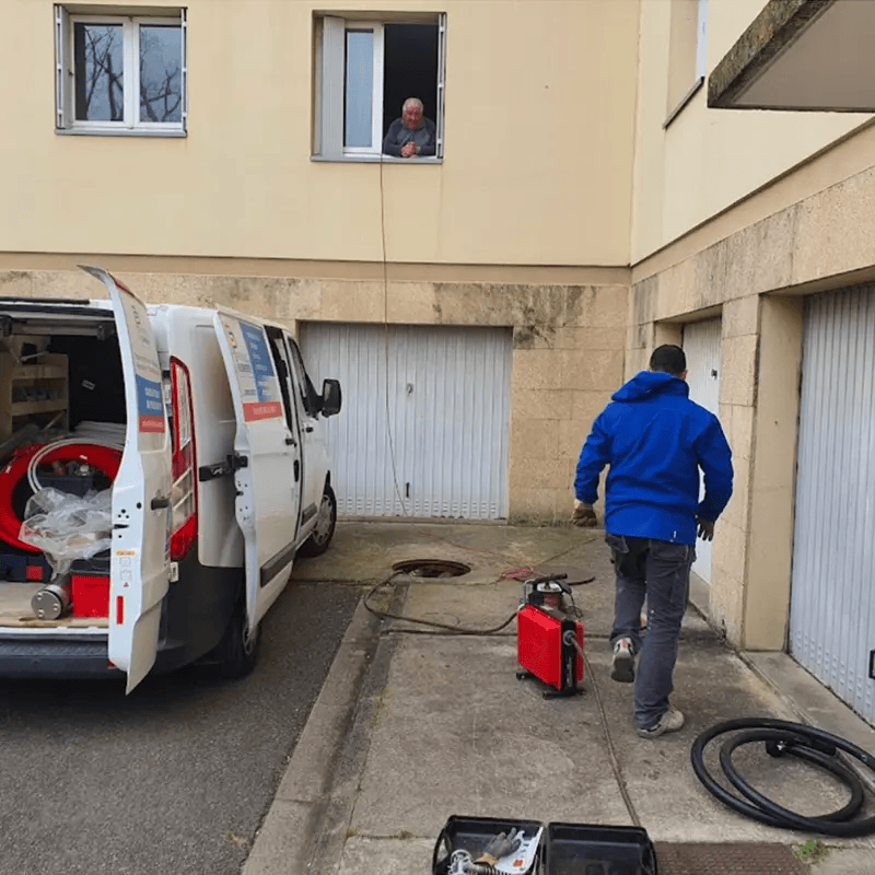 Qualifications et Expériences de nos Plombiers à Arles